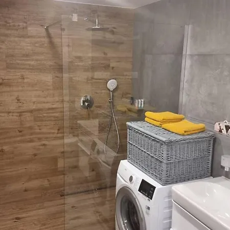 Komfortna Novostavba V Centre Apartman *